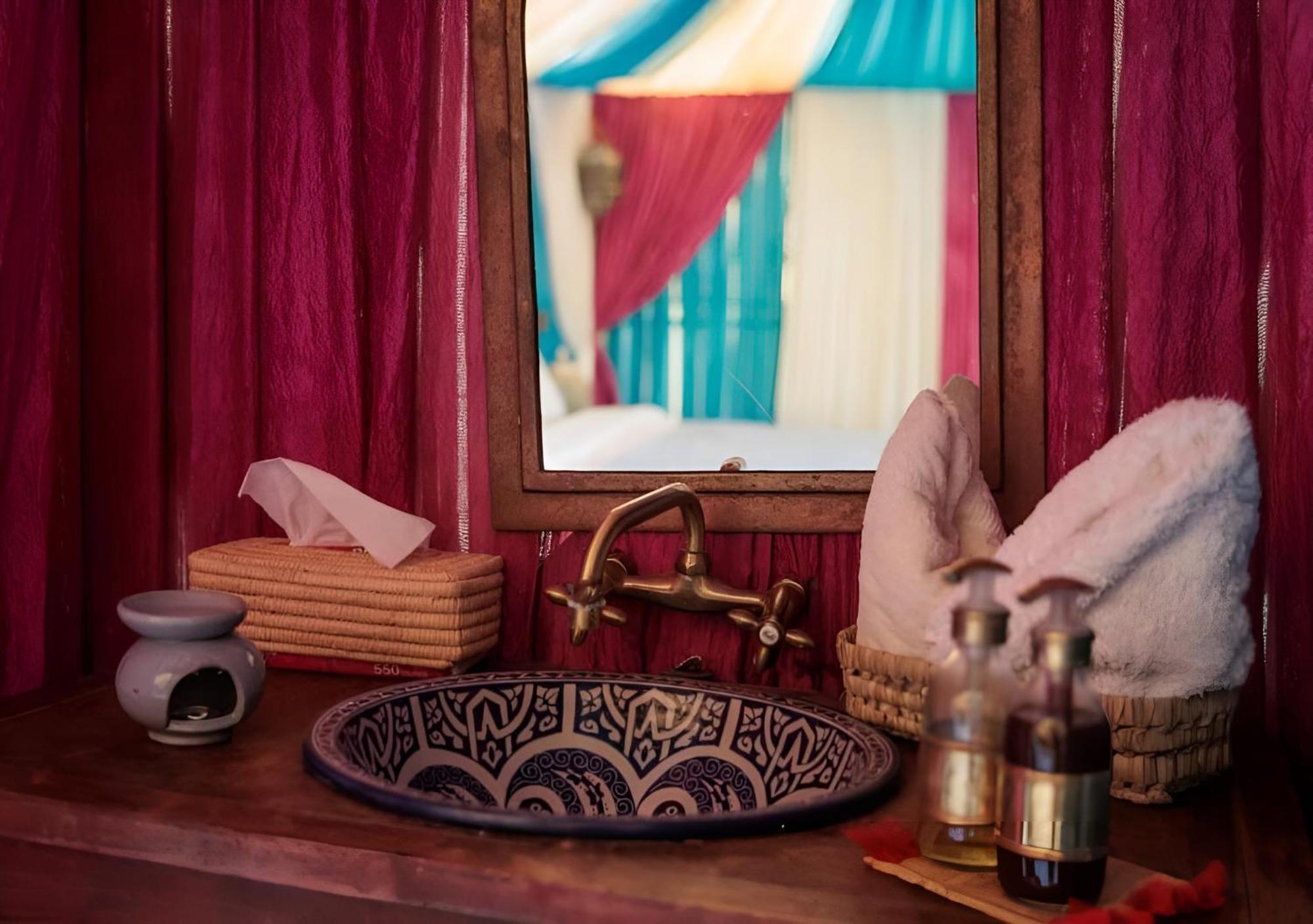Merzouga Sahara Nights Camp & Desert Activities Buitenkant foto